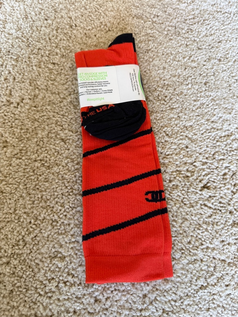 NWT Pro Compression Socks - XS - Picture 2 of 3